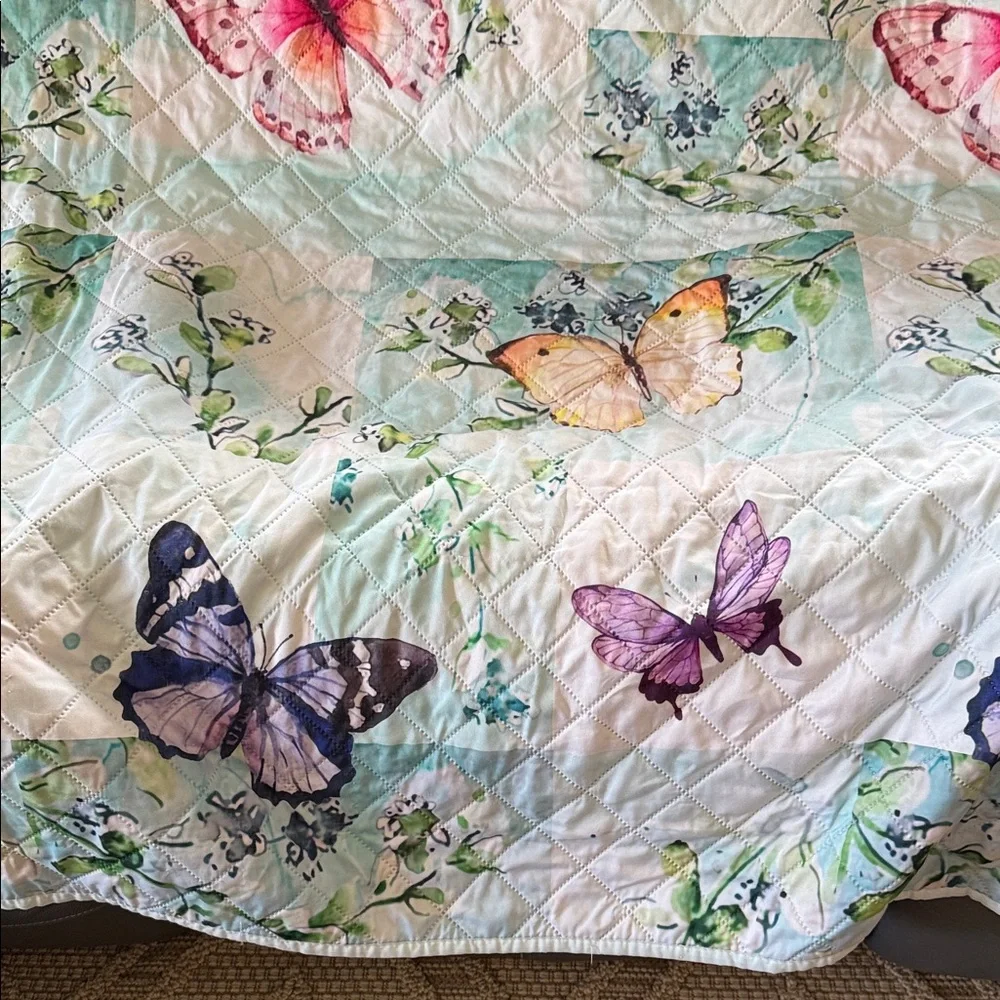 Butterfly Garden Quilt Couch/Loveseat Cover